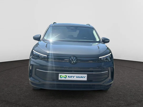 VOLKSWAGEN Tiguan (2026) — foto 23 van 24