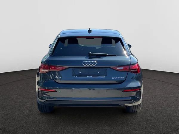 AUDI A3 Sportback (2024) — foto 14 van 21