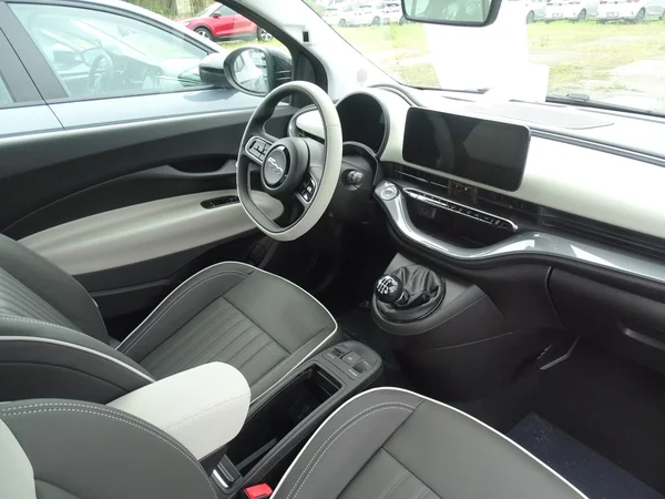Fiat 500C (2026) — foto 4 van 24