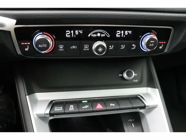AUDI Q3 (2021) — foto 24 van 30