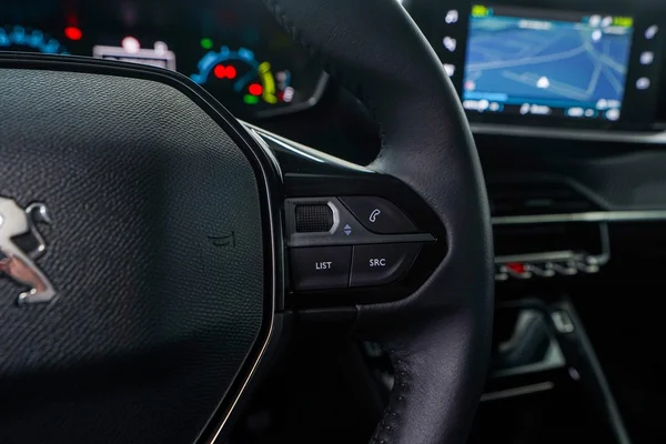 Peugeot E-208 (2021) — foto 9 van 51