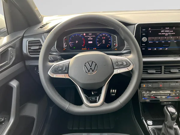 VOLKSWAGEN T-Cross (2025) — foto 5 van 13