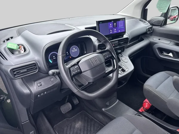Fiat Doblò (2025) — foto 22 van 22