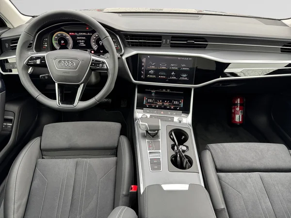 AUDI A6 Avant PHEV (2026) — foto 10 van 24
