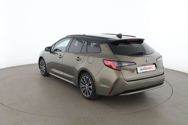 Toyota Corolla (2020) — foto 10 van 16