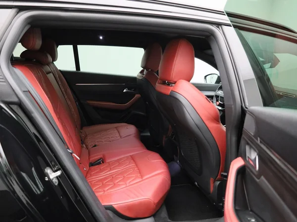 Peugeot 508 (2022) — foto 35 van 48