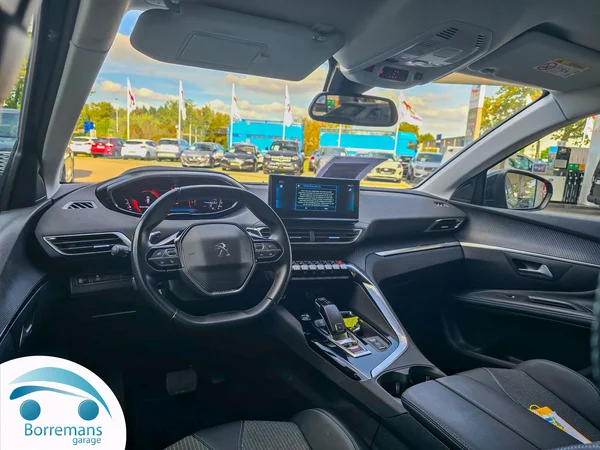 Peugeot 5008 (2022) — foto 3 van 27