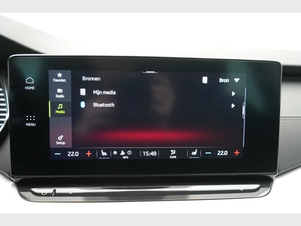 SKODA Octavia Combi (2024) — foto 25 van 29