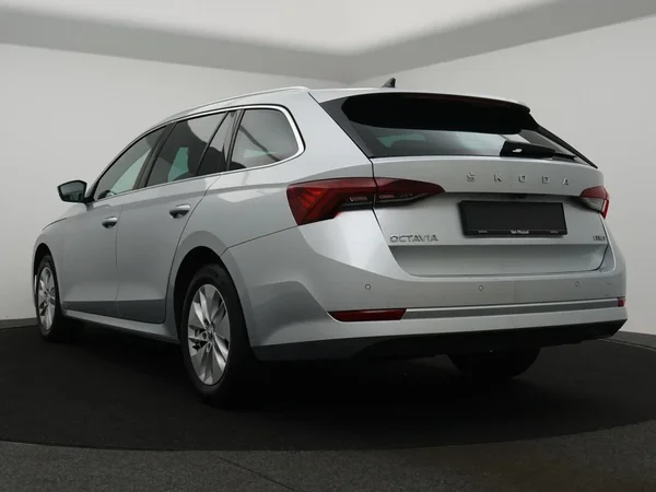 Škoda Octavia (2024) — foto 23 van 29