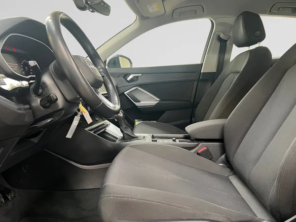AUDI Q3 Sportback (2020) — foto 16 van 20