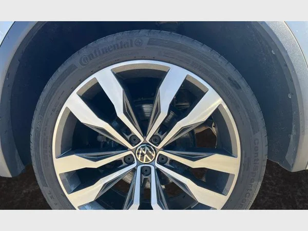 Volkswagen Tiguan (2023) — foto 20 van 21