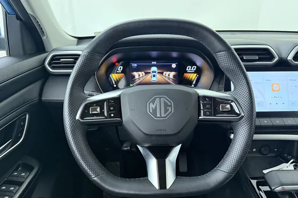 MG ZS Hybrid+ (HEV) (2025) — foto 2 van 18