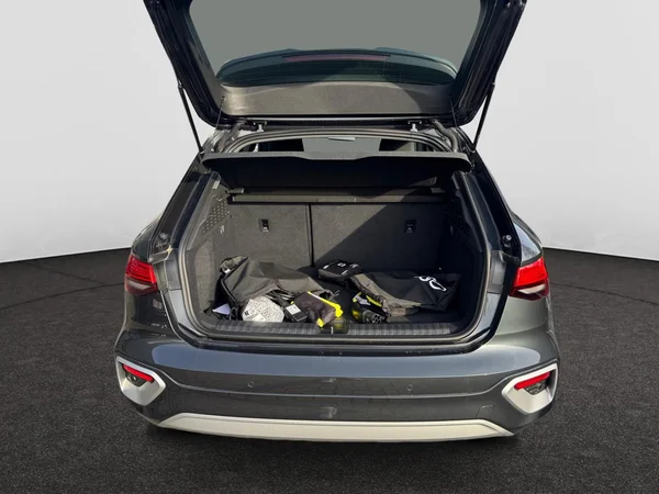 AUDI A3 Allstreet PHEV (2025) — foto 14 van 24