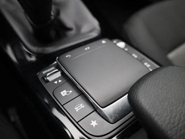 Mercedes-Benz A-Klasse (2021) — foto 17 van 36