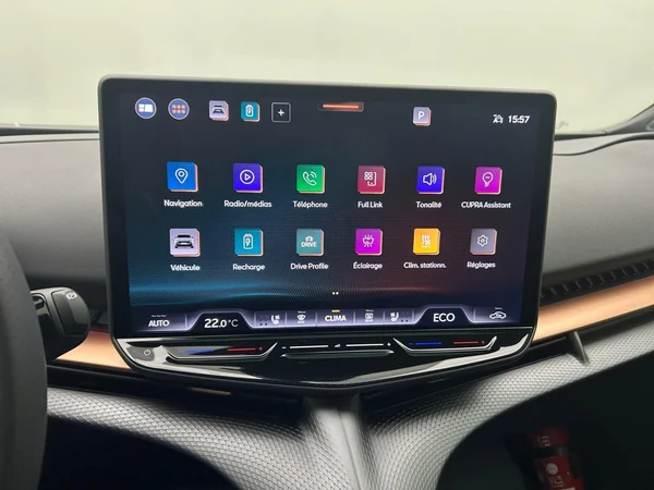 CUPRA Tavascan (2026) — foto 5 van 24
