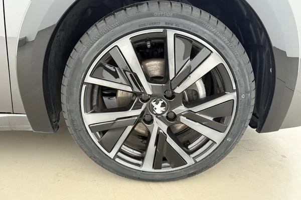 Peugeot 208 (2023) — foto 9 van 22