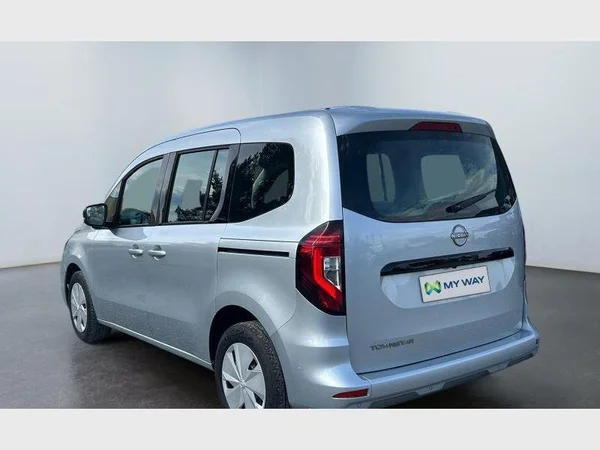 Nissan TOWNSTAR (2023) — foto 27 van 29