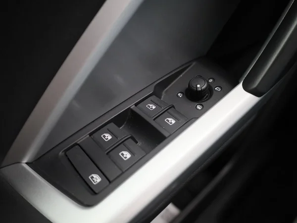 Audi Q3 (2022) — foto 16 van 38