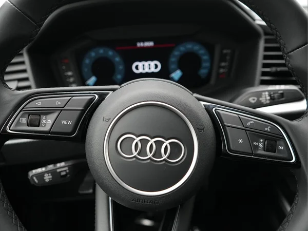 AUDI A1 Sportback (2025) — foto 11 van 28