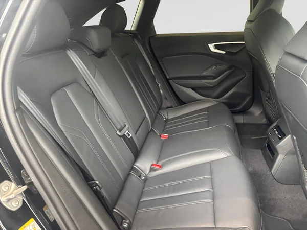 AUDI A5 Avant e-hybrid (PHEV) (2026) — foto 13 van 23
