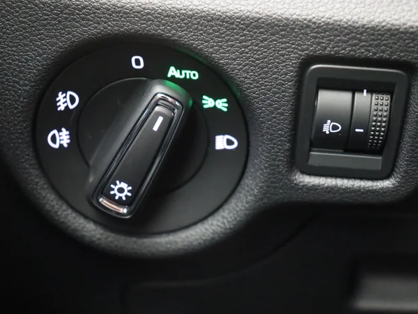 SKODA Scala (2025) — foto 16 van 16