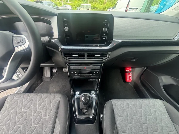 VOLKSWAGEN T-Cross (2026) — foto 2 van 20