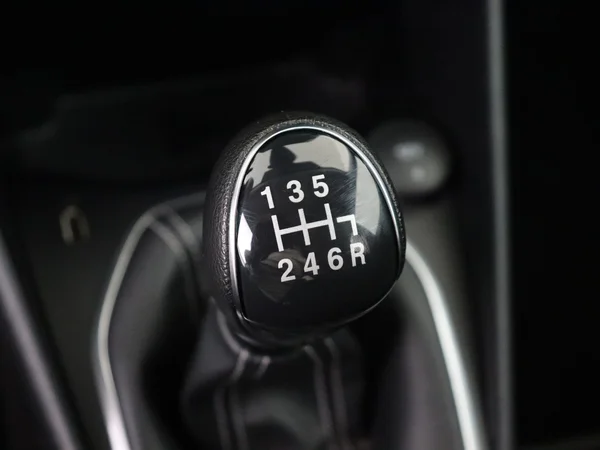 FORD Fiesta (2024) — foto 4 van 27