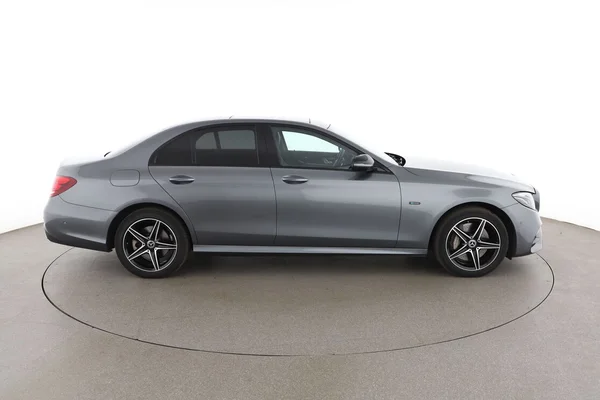 Mercedes-Benz E-Klasse (2019) — foto 13 van 16