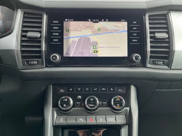 SKODA Kodiaq Dsl (2023) — foto 9 van 22