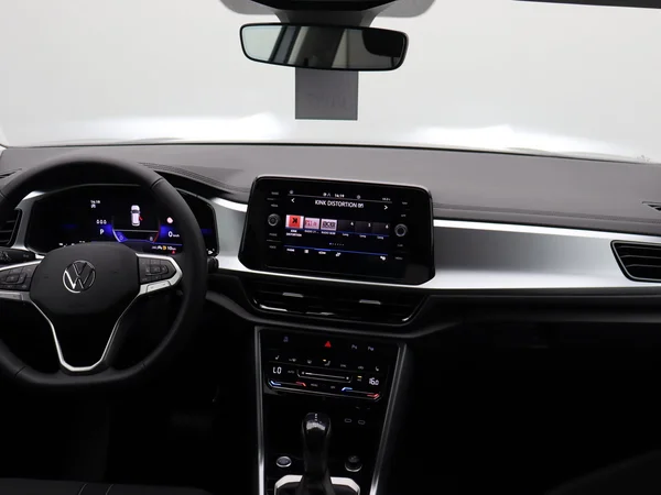 VOLKSWAGEN T-Roc (2026) — foto 15 van 15
