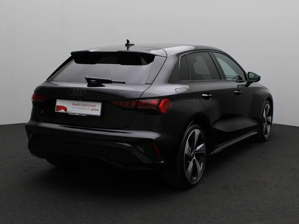 AUDI A3 Sportback (2025) — foto 17 van 23