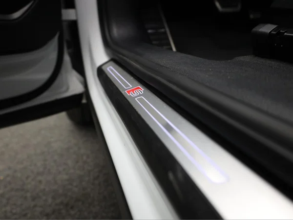 AUDI Q3 PHEV (2024) — foto 7 van 23