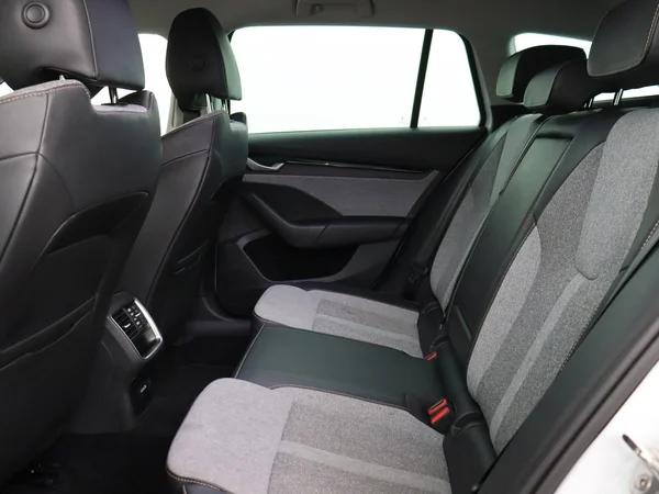 SKODA Octavia Combi (2024) — foto 5 van 19