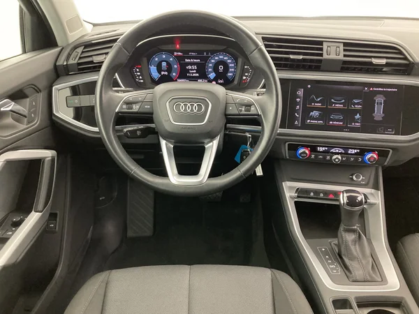 AUDI Q3 (2022) — foto 7 van 36