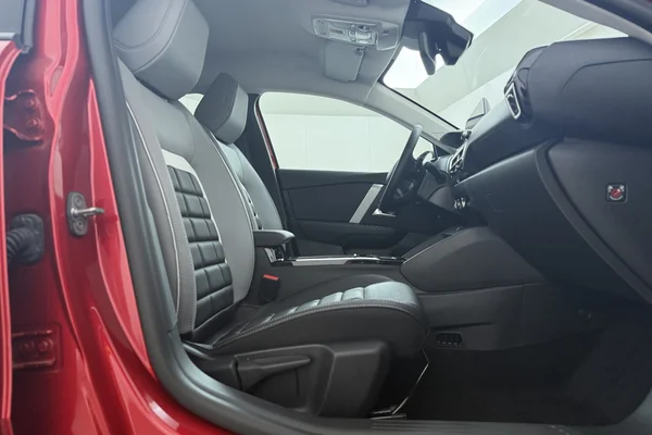 Citroen C4 X (2025) — foto 16 van 18