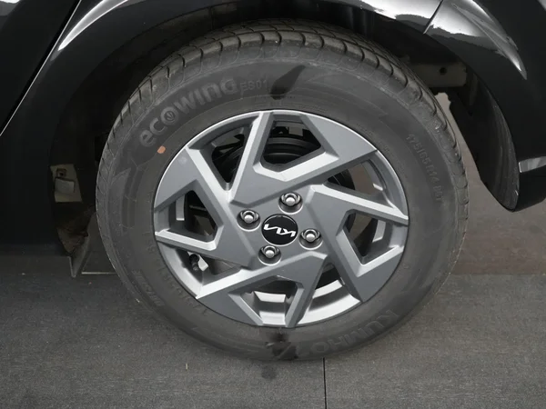 Kia Picanto (2025) — foto 6 van 22