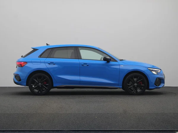 AUDI A3 Sportback PHEV (2021) — foto 18 van 20