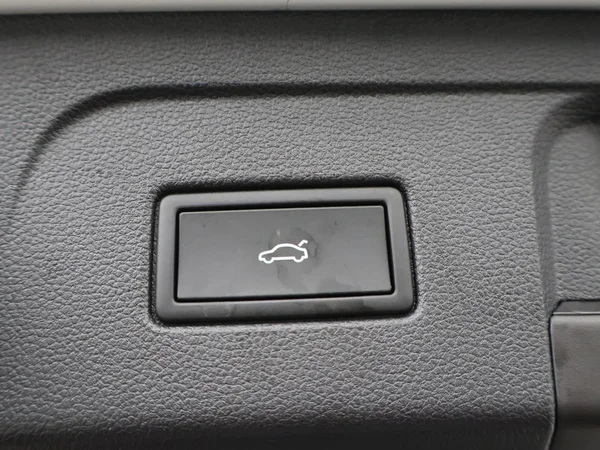 VOLKSWAGEN Touran (2025) — foto 26 van 29