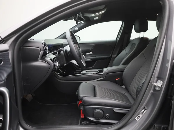 Mercedes-Benz A-Klasse (2023) — foto 3 van 40