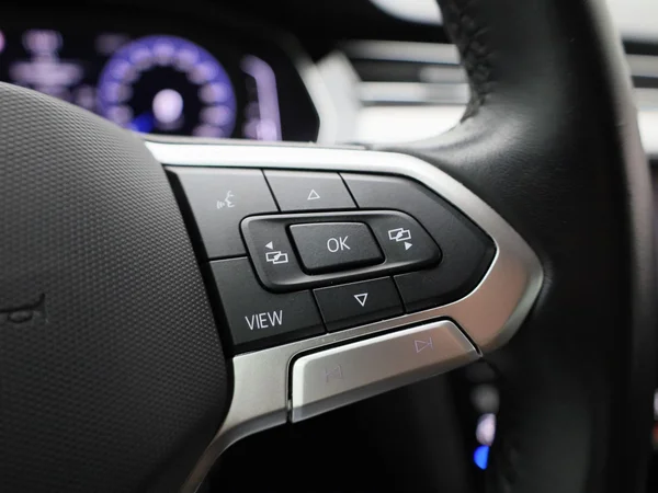 Volkswagen Passat (2022) — foto 13 van 44