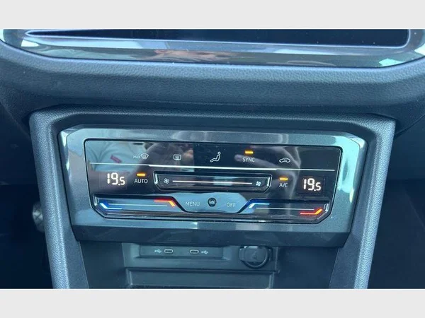 Volkswagen Tiguan (2022) — foto 10 van 29