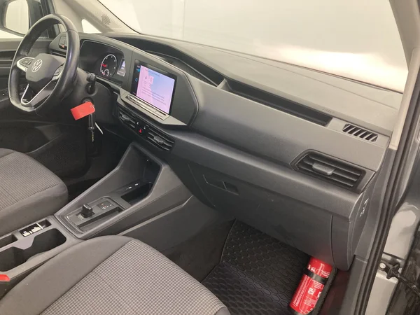 VOLKSWAGEN Caddy (2024) — foto 10 van 36