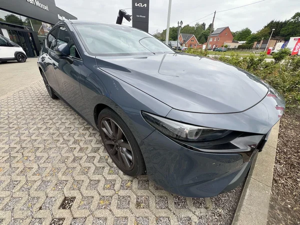 Mazda 3 (2021) — foto 10 van 17