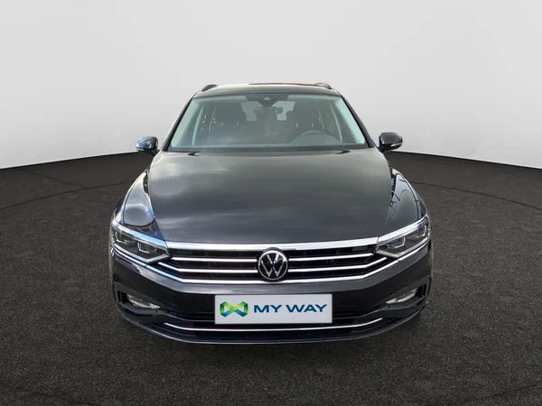 VOLKSWAGEN Passat Variant (2024) — foto 15 van 19