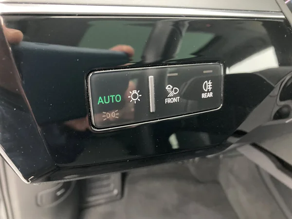 AUDI e-tron (2021) — foto 10 van 30