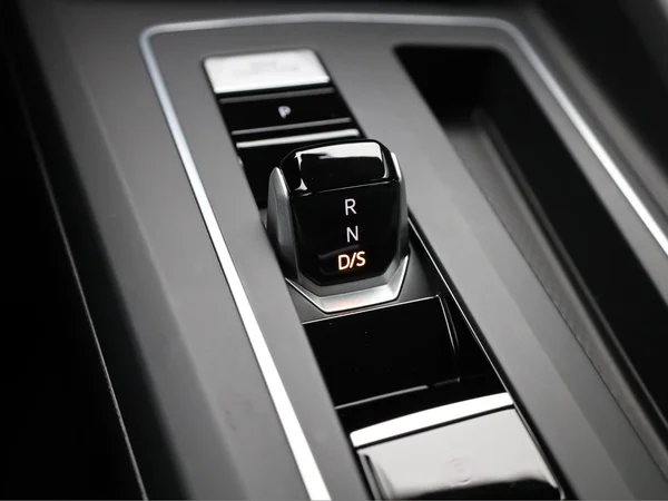 VOLKSWAGEN Golf VIII SW (2024) — foto 8 van 21