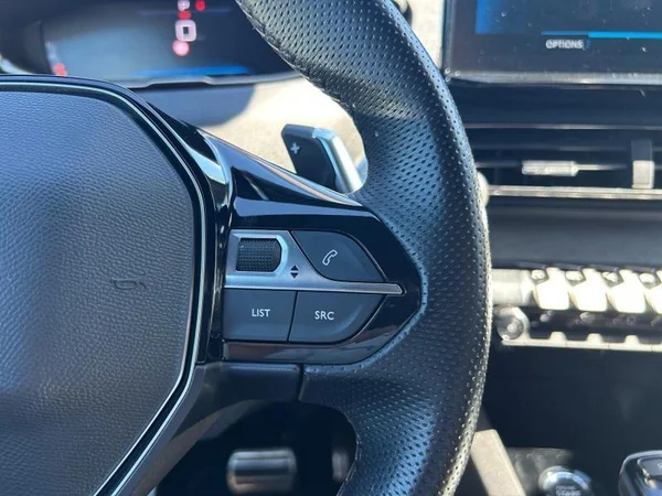 PEUGEOT 5008 Dsl (2022) — foto 18 van 32