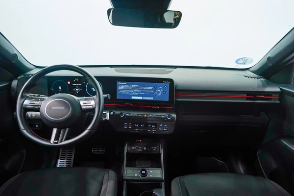 Hyundai Kona HEV (2024) — foto 3 van 52