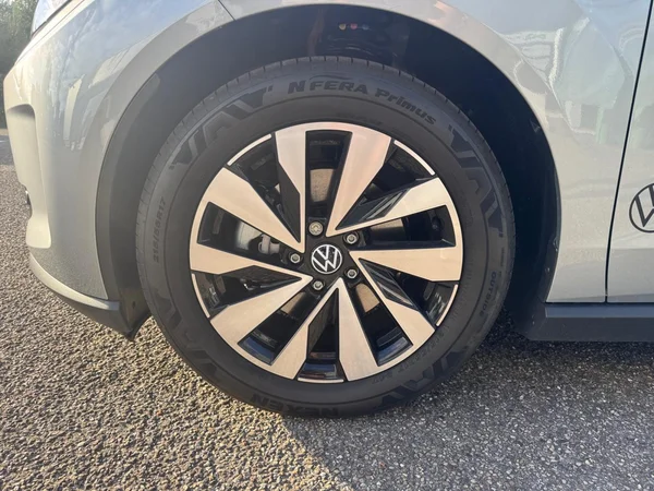 VOLKSWAGEN ID.Polo (2026) — foto 6 van 19