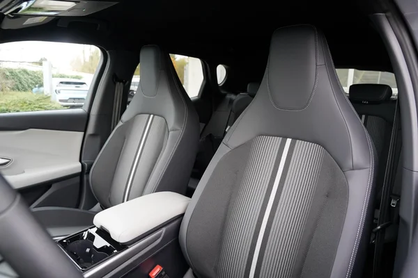 Ford Capri (2024) — foto 25 van 26